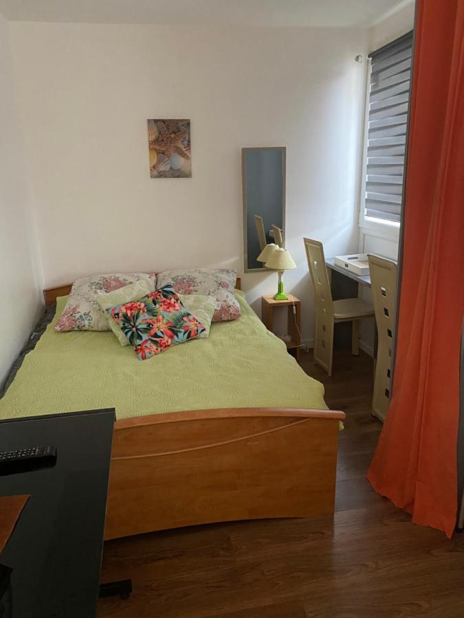 petit studio fonctionnel independant Saint-Brieuc Esterno foto